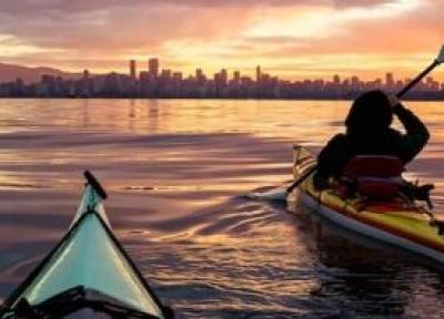 تابستان سال جاری در North Vancouver می توانید به قایق سواری شبانه بروید
