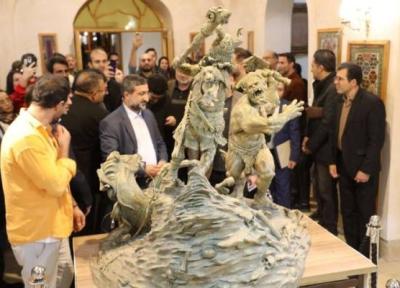 رونمایی از مجسمه هفتمین خان رستم در موزه صنایع دستی اردبیل