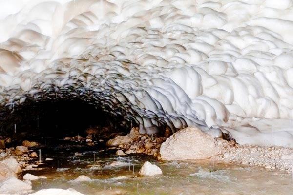 سفر به غار کریستالی و اعجاب انگیز چما